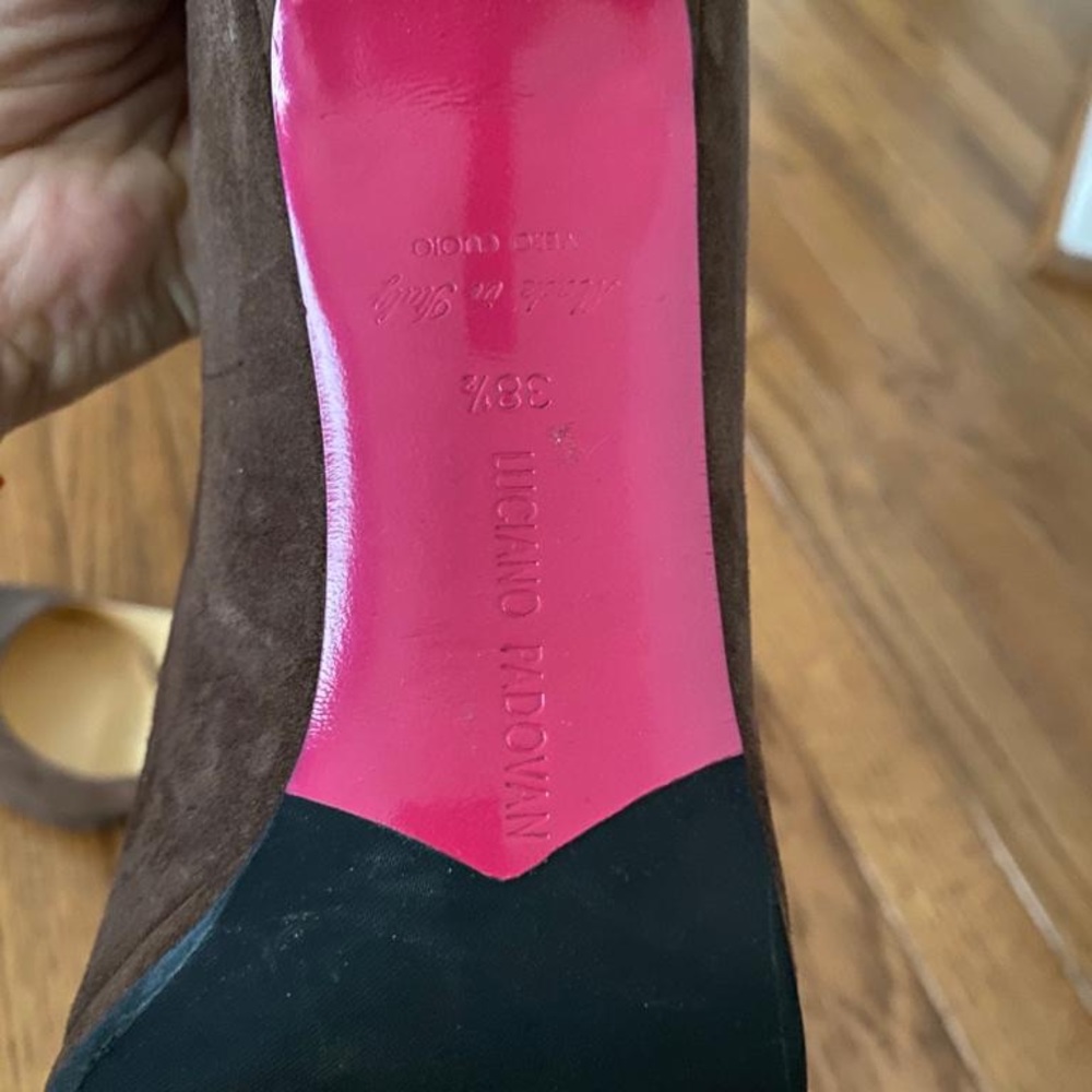 Short heals - Picture 2 of 3